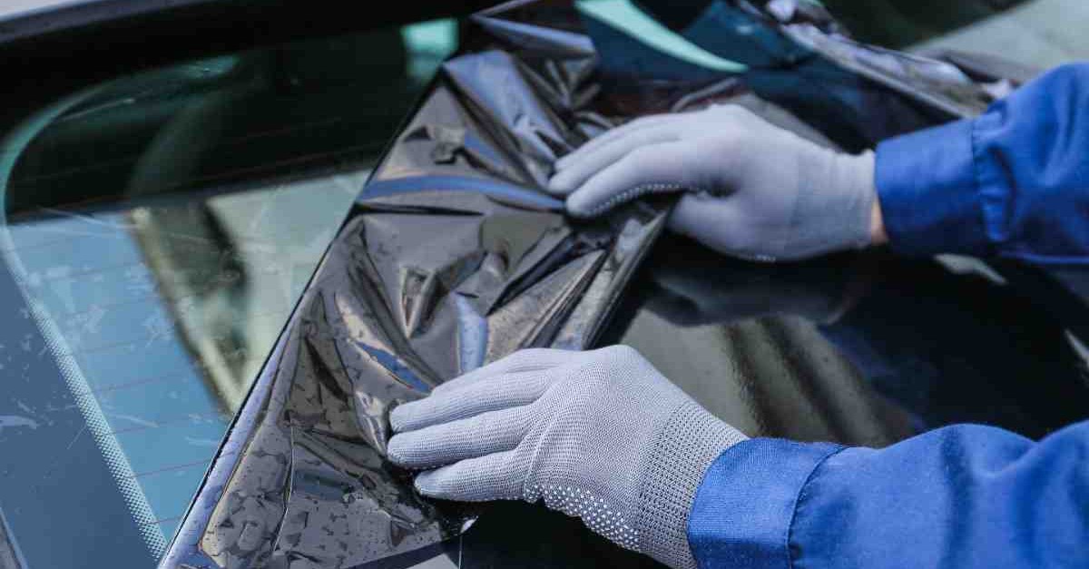 A Complete Guide to Windshield Repair & Replacement