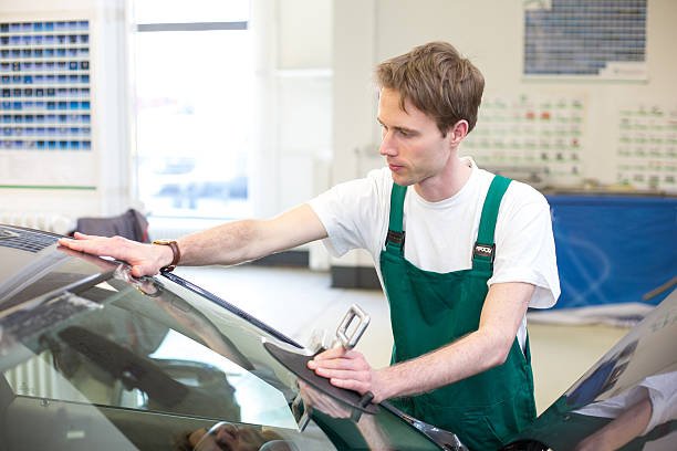 auto-glass-repair-near-me-studio-city-ca-same-day-mobile-windshield-repair-services-for-chips-cracks-and-damages